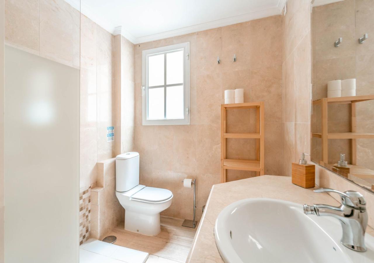 Gran Apartamento De 3 Habitaciones Junto A La Catedral Málaga Extérieur photo