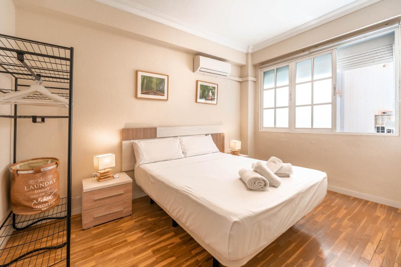 Gran Apartamento De 3 Habitaciones Junto A La Catedral Málaga Extérieur photo
