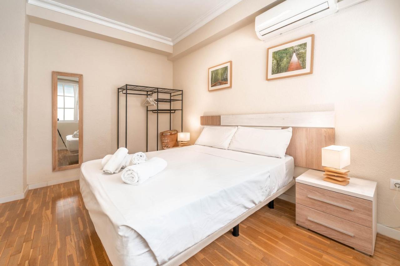 Gran Apartamento De 3 Habitaciones Junto A La Catedral Málaga Extérieur photo