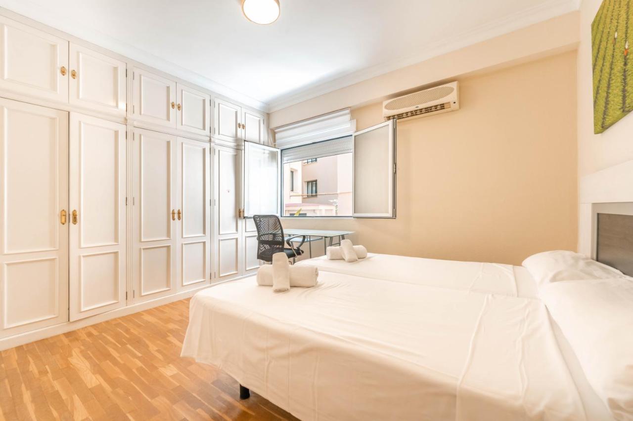 Gran Apartamento De 3 Habitaciones Junto A La Catedral Málaga Extérieur photo