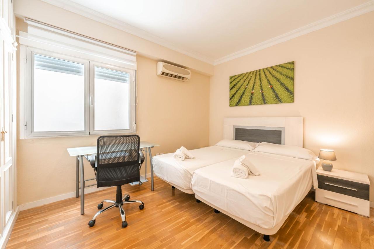 Gran Apartamento De 3 Habitaciones Junto A La Catedral Málaga Extérieur photo